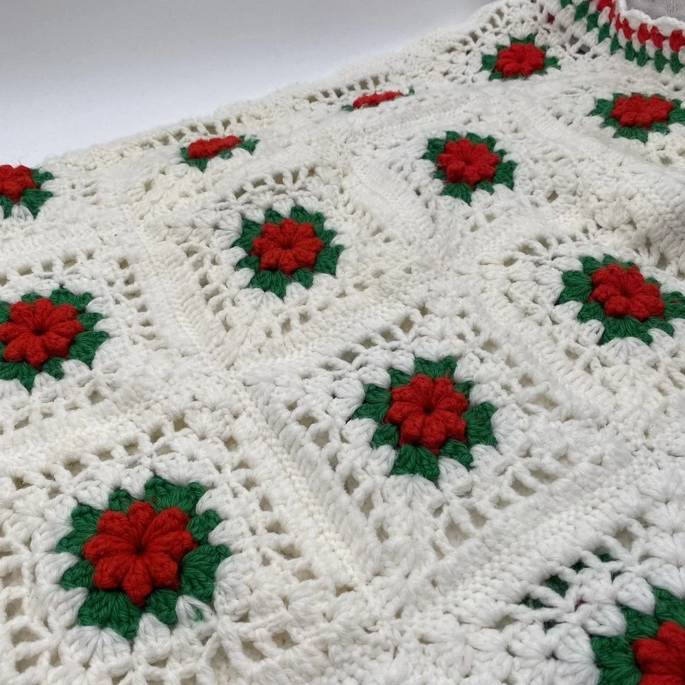 Vintage Crochet Afghan Blanket 3D Rose Granny Square Red White Green 72x44